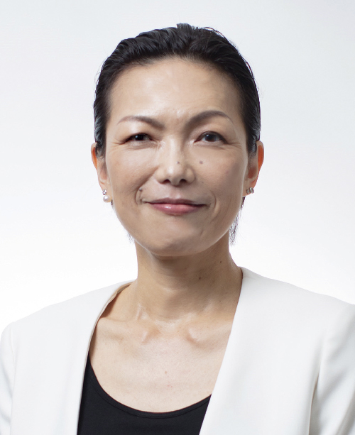 髙橋理里子氏