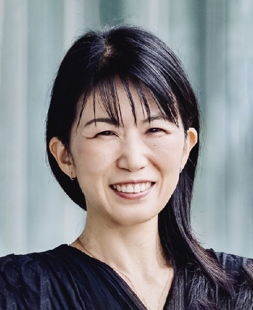 伊藤麻衣子氏